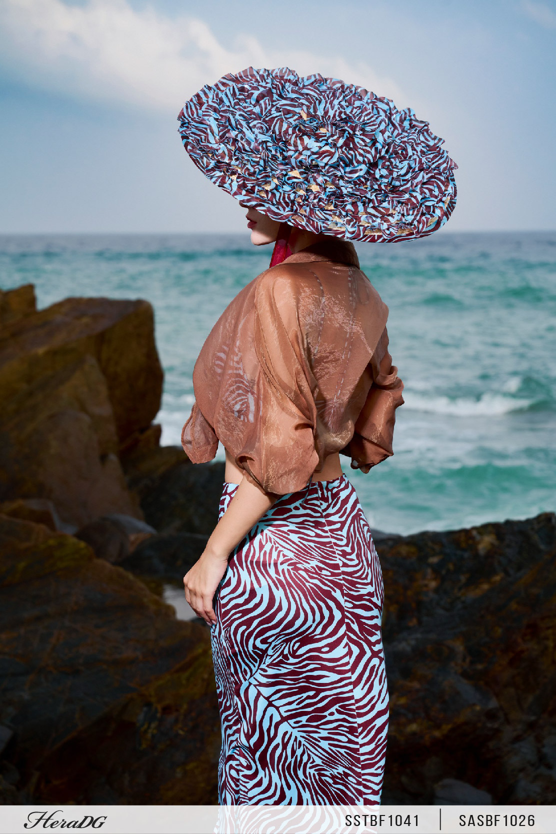 Ảnh của Áo sơ mi dáng croptop